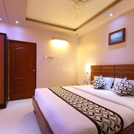 Oyo 7810 Keshiv Galaxy Inn Chennai Exteriör bild