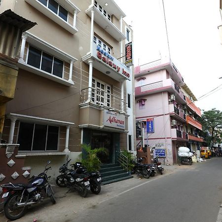Oyo 7810 Keshiv Galaxy Inn Chennai Exteriör bild