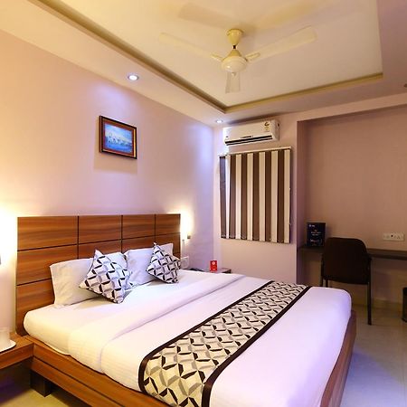 Oyo 7810 Keshiv Galaxy Inn Chennai Exteriör bild