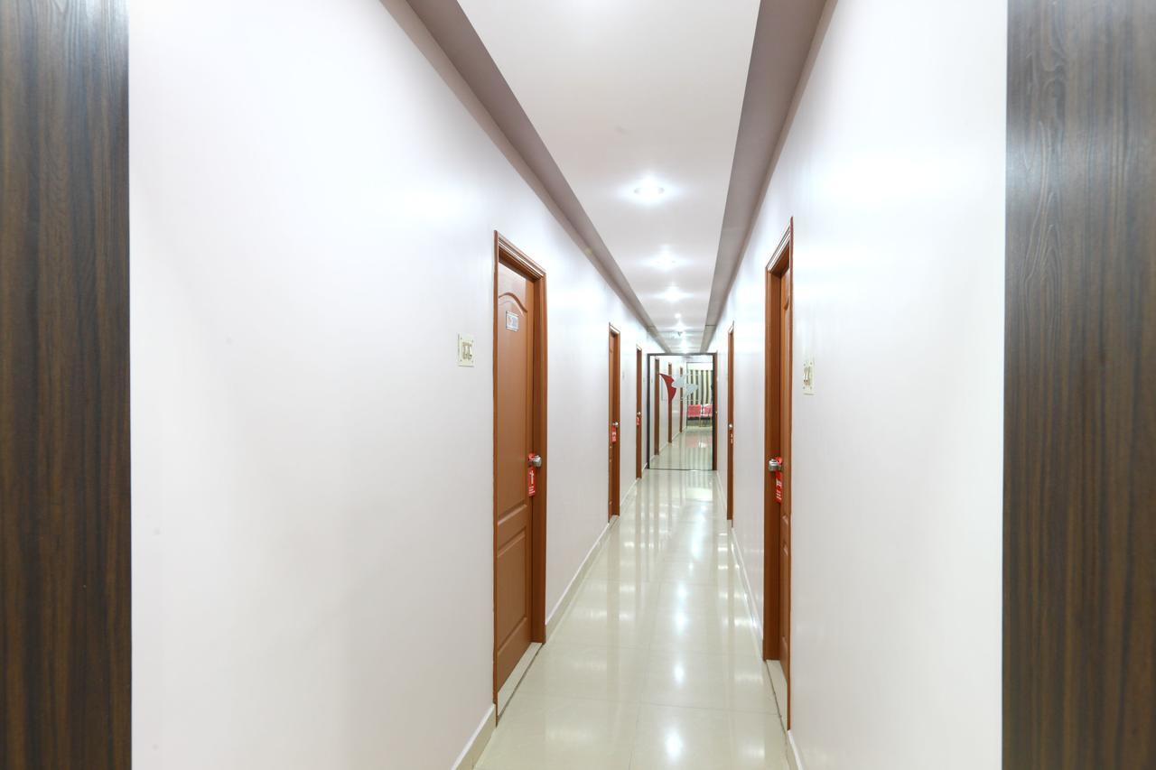 Oyo 7810 Keshiv Galaxy Inn Chennai Exteriör bild
