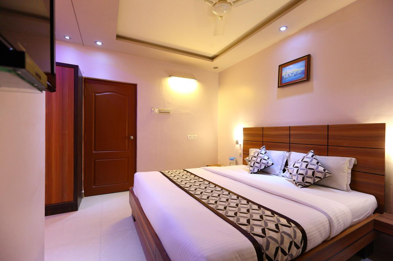 Oyo 7810 Keshiv Galaxy Inn Chennai Exteriör bild