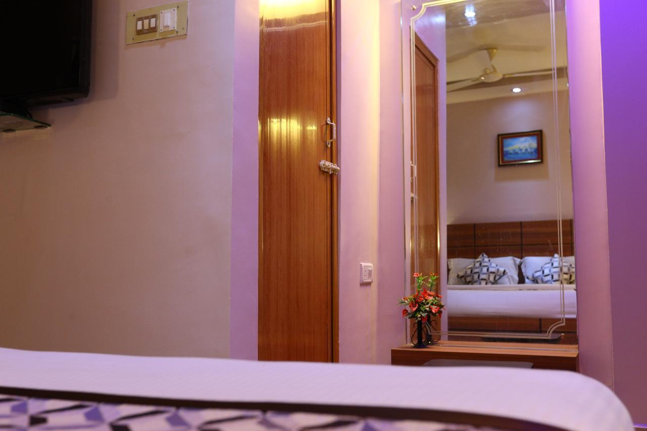 Oyo 7810 Keshiv Galaxy Inn Chennai Exteriör bild