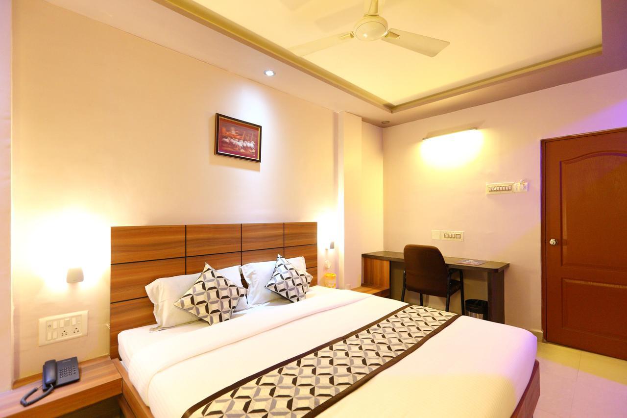Oyo 7810 Keshiv Galaxy Inn Chennai Exteriör bild