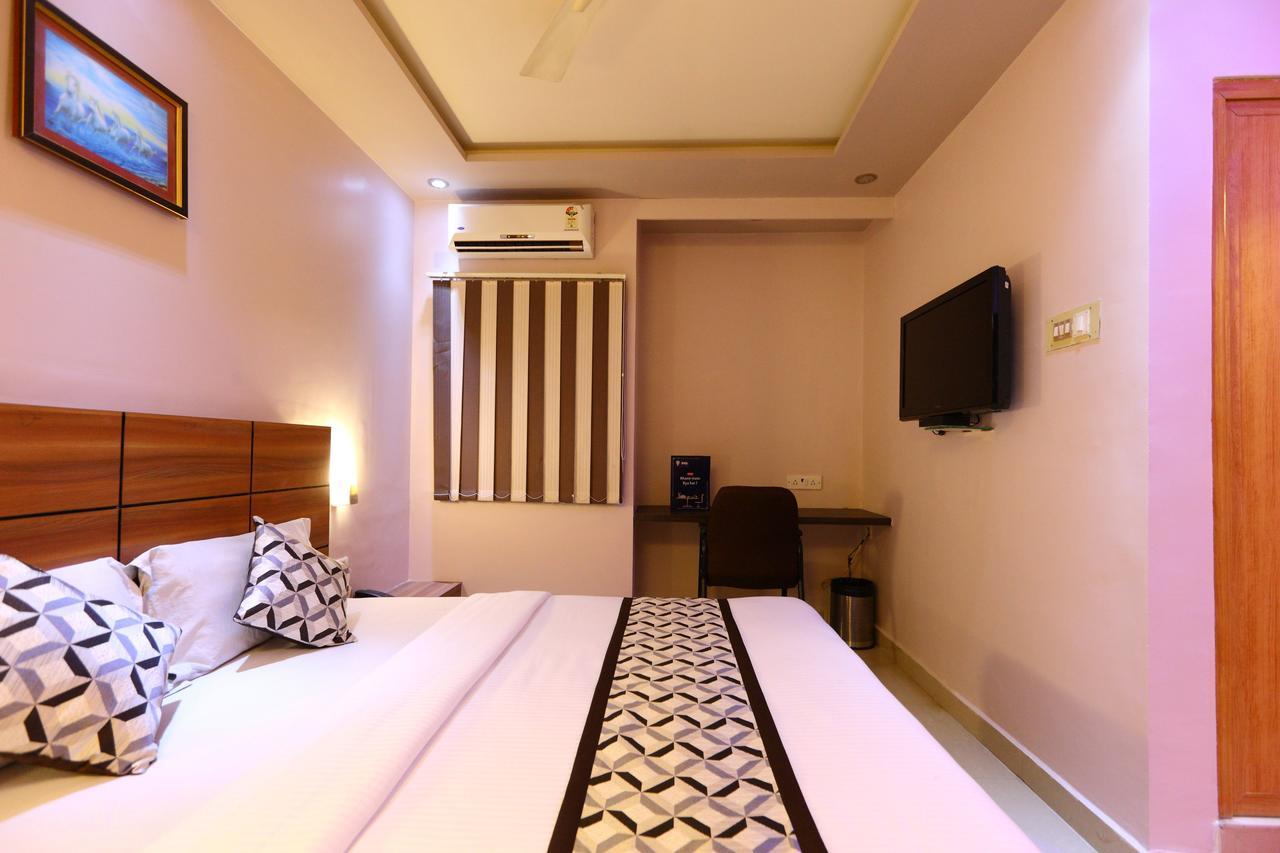 Oyo 7810 Keshiv Galaxy Inn Chennai Exteriör bild